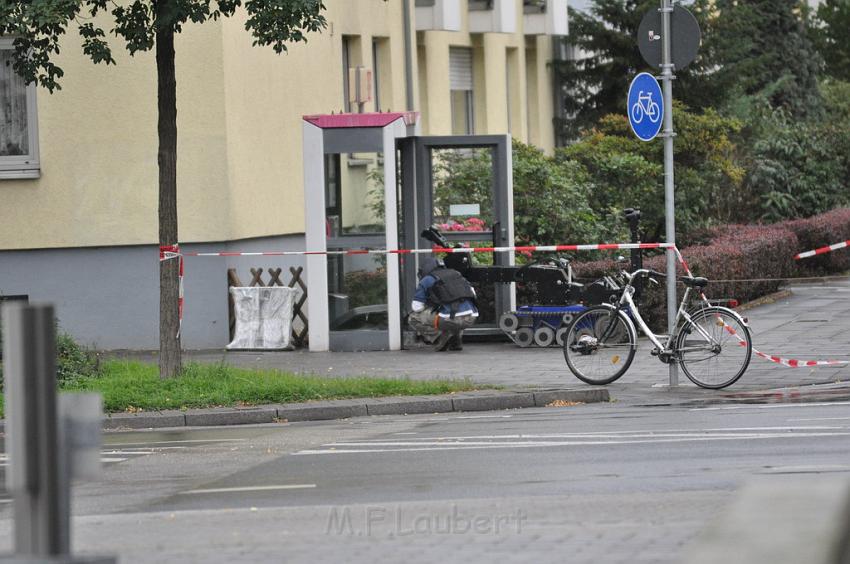 Kofferbombe entschaerft Koeln Graeffstr Subbelratherstr P090.JPG